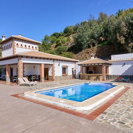 Villa Alejandro En Sayalonga Eksteriør bilde